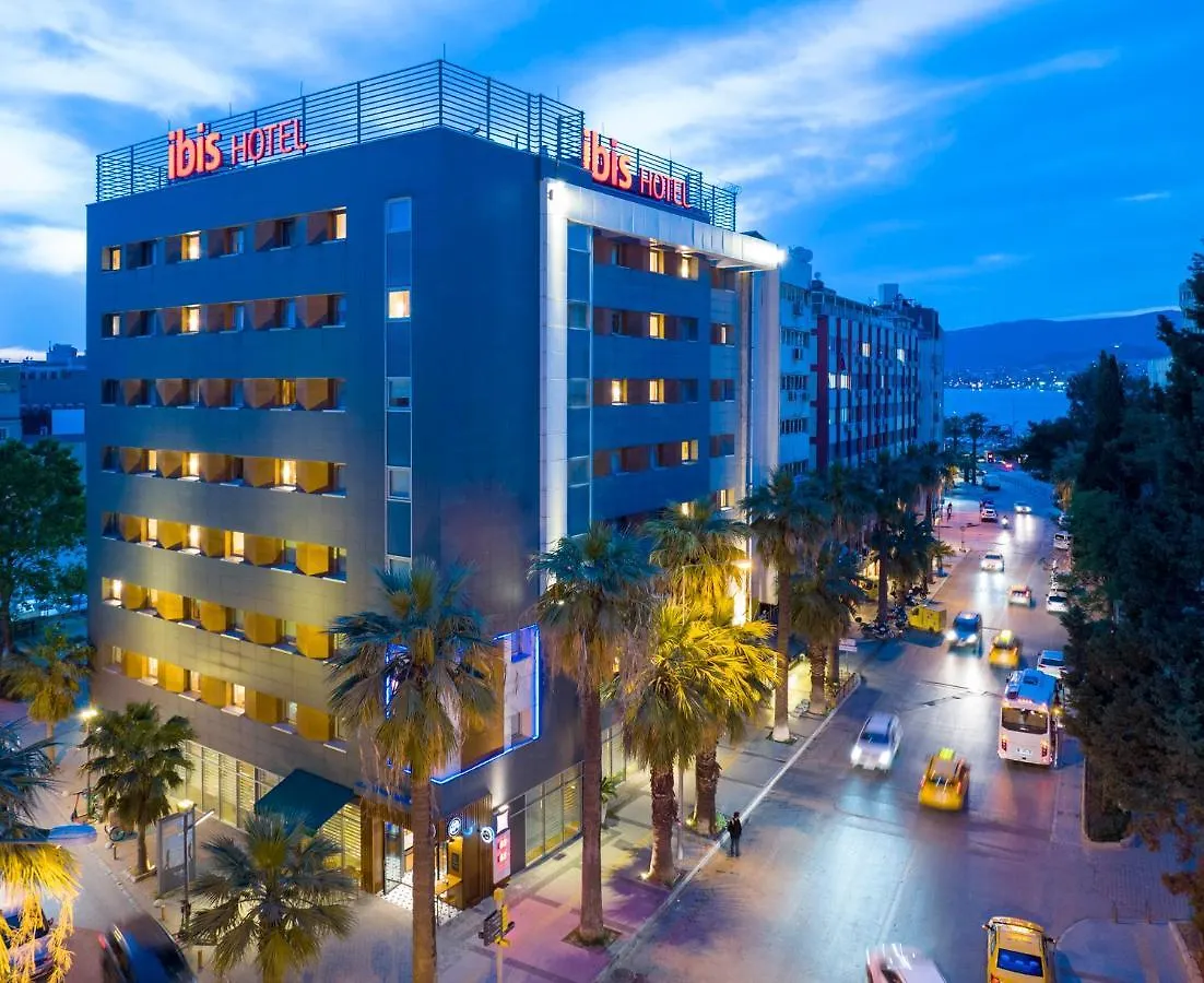 Ibis Izmir Alsancak Hotel 3*,  Turquia