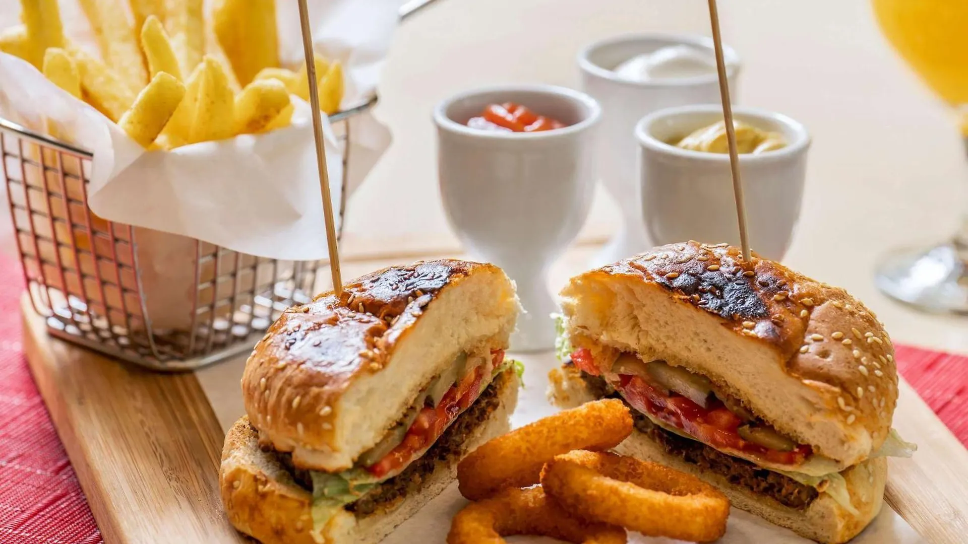 Ibis Izmir Alsancak Hotel